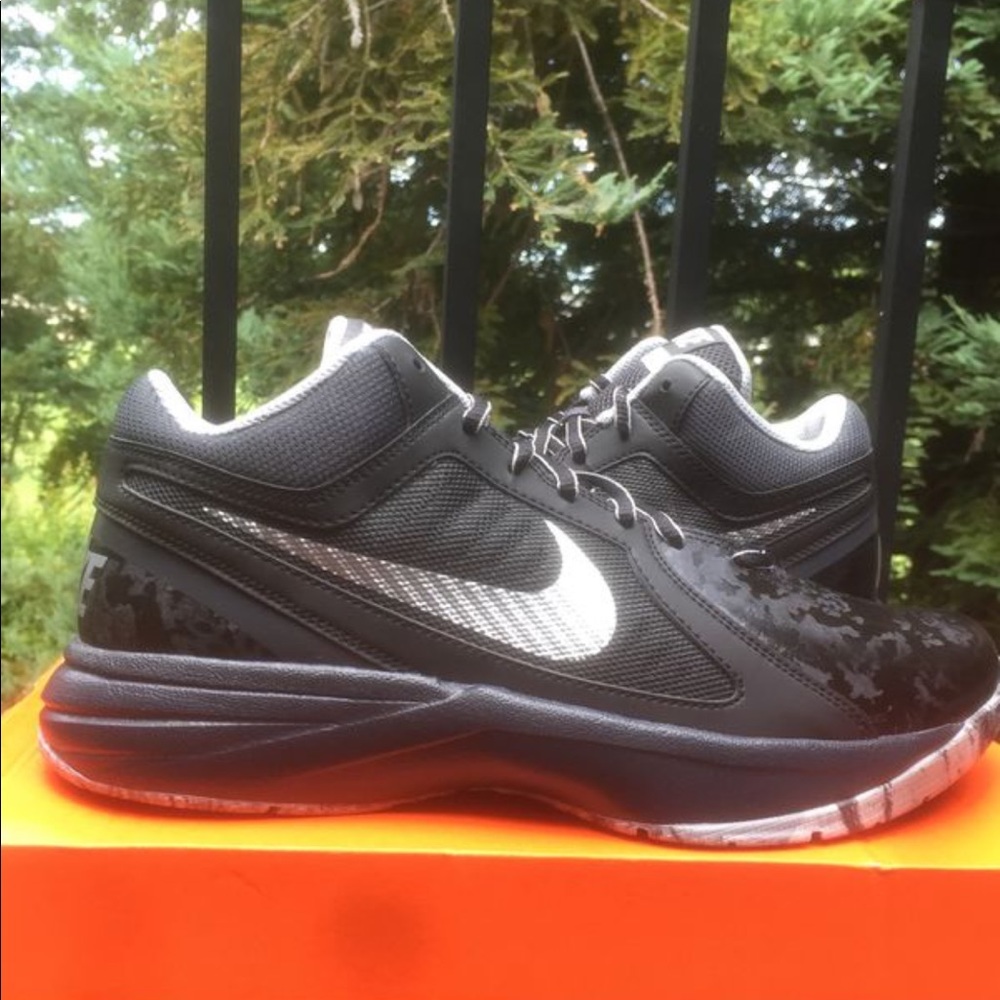 Nike The Overplay VII